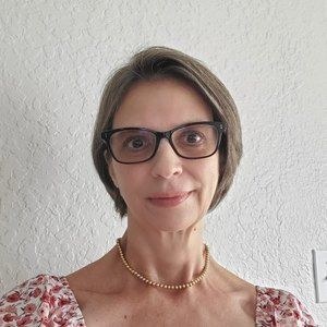 Meet your Posher, Michele